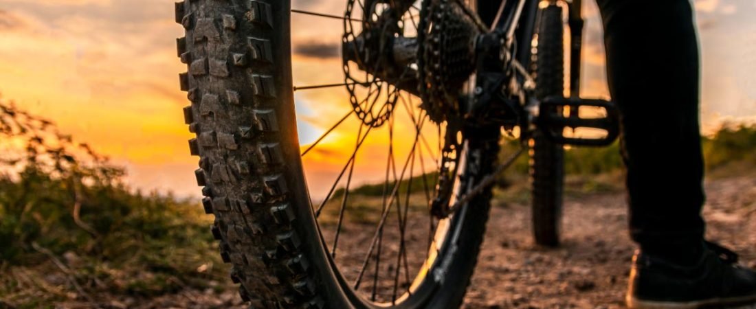 10 Commandments of the Trail for MTBers